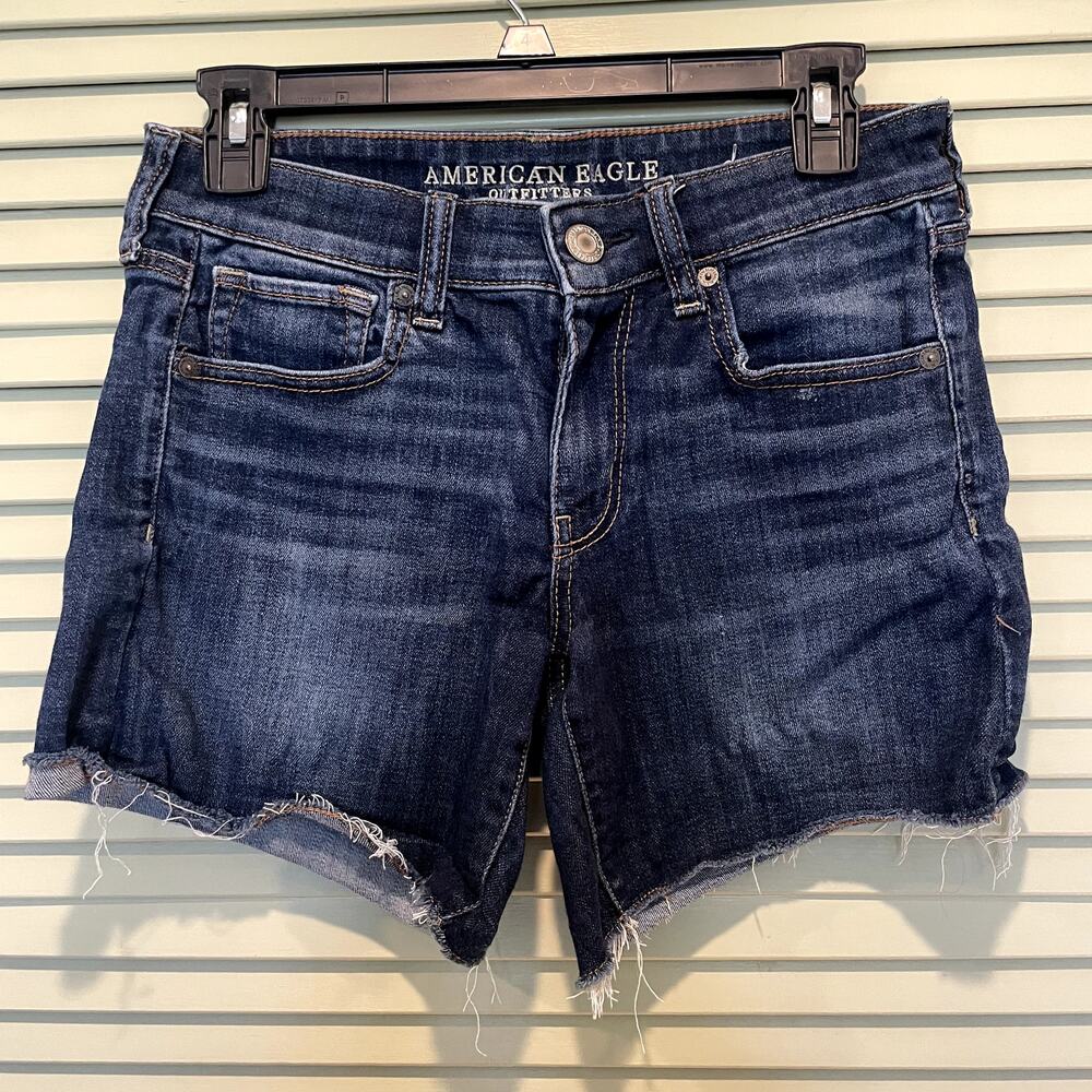 American Eagle Women's MIDI Shorts Next Level Stretch Sz 6